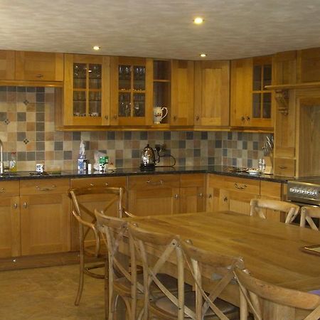 Common Barn Farm B & B Макълсфийлд Екстериор снимка