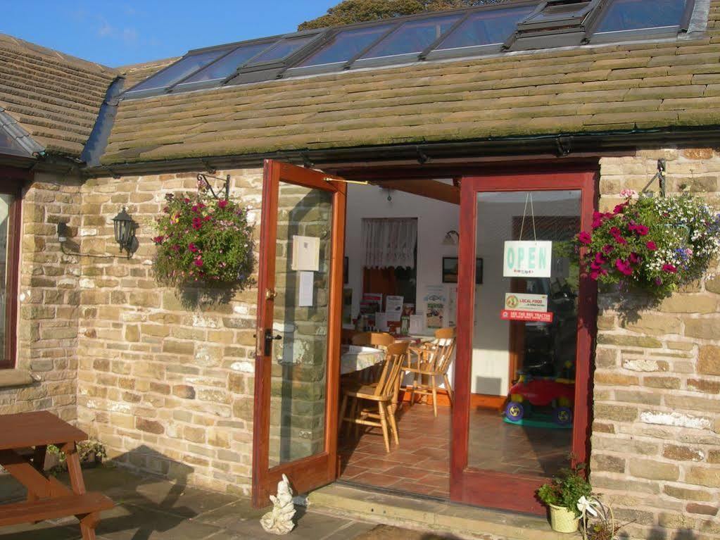 Common Barn Farm B & B Макълсфийлд Екстериор снимка